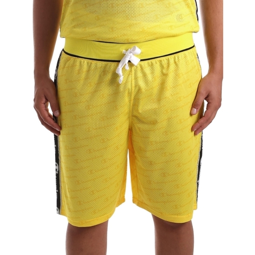 Abbigliamento Uomo Shorts / Bermuda Champion 212836 Giallo