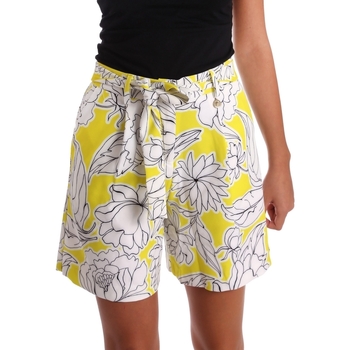 Abbigliamento Donna Shorts / Bermuda Y Not? 17PEY003 Giallo