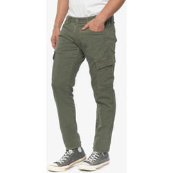 Abbigliamento Uomo Pantaloni Le Temps des Cerises Pantaloni slim JOGG Verde