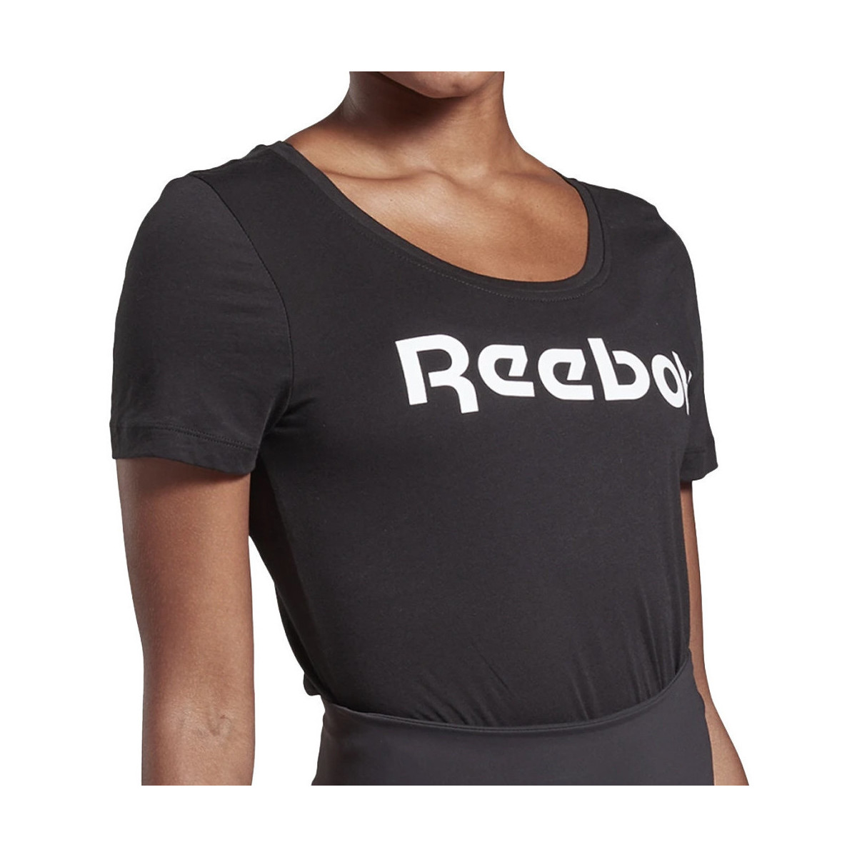 Abbigliamento Donna T-shirt & Polo Reebok Sport FQ0413 Nero