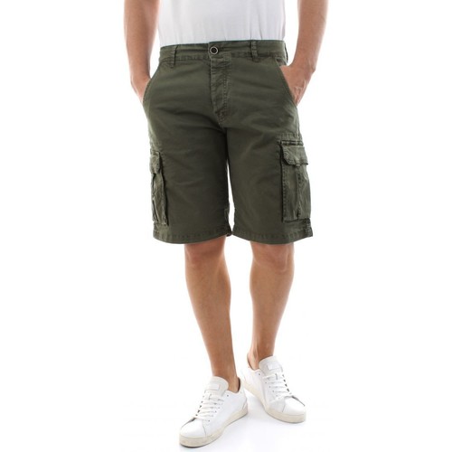 Abbigliamento Uomo Shorts / Bermuda Bomboogie BMFATH T GBT-34 OLIVE GREEN Verde
