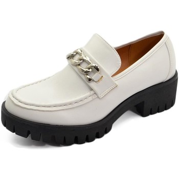 Scarpe Donna Mocassini Malu Shoes Mocassini donna college inglesina bianco accessorio catena arge Bianco