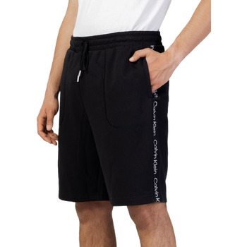 Abbigliamento Uomo Shorts / Bermuda Calvin Klein Jeans 00GMS2S806 Nero