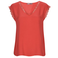 Abbigliamento Donna T-shirt maniche corte Only ONLJASMINA S/S V-NECK LACE TOP Rosso