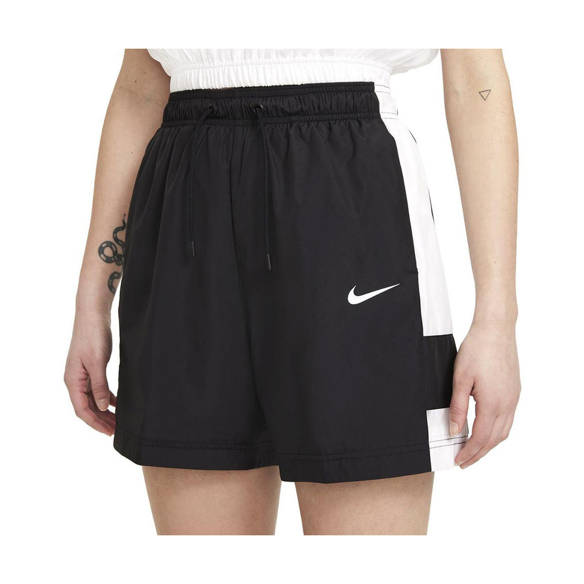 Abbigliamento Donna Shorts / Bermuda Nike CZ9741-010 Nero