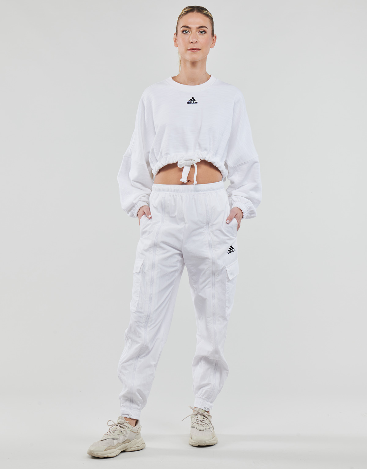 Abbigliamento Donna Pantaloni da tuta Adidas Sportswear DANCE CARGO Bianco