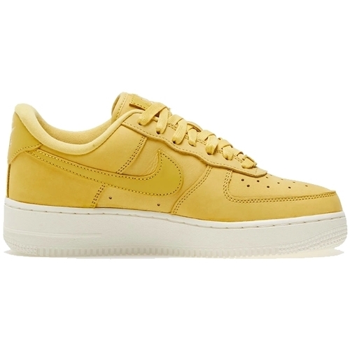 Scarpe Sneakers Nike Wmns Air Force 1 Prm - Saturn Gold - dr9503-700 Giallo
