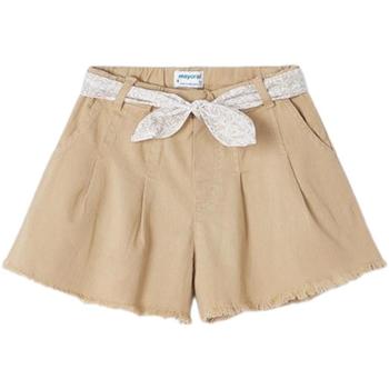 Abbigliamento Bambina Shorts / Bermuda Mayoral  Beige