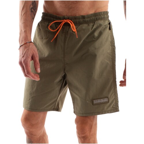Abbigliamento Uomo Shorts / Bermuda Napapijri NP0A4GAI Verde