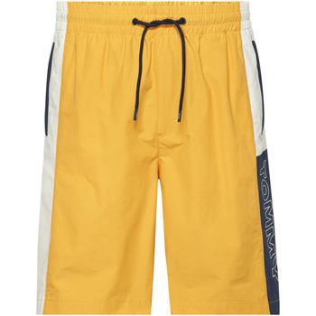 Abbigliamento Uomo Shorts / Bermuda Tommy Hilfiger DM0DM13220-ZFW Giallo
