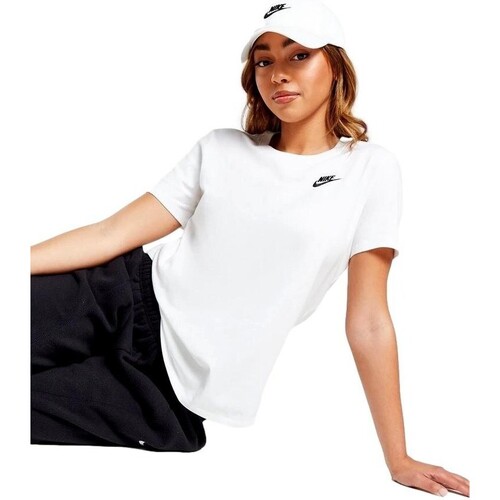 Abbigliamento Donna T-shirt maniche corte Nike CAMISETA BLANCA MUJER  DX7902 Bianco