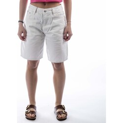 Abbigliamento Donna Shorts / Bermuda Calvin Klein Jeans Shorts  90S Straight Bianco Bianco
