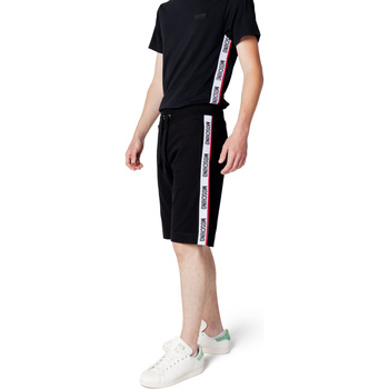 Abbigliamento Uomo Shorts / Bermuda Moschino V1A6885 4409 Nero
