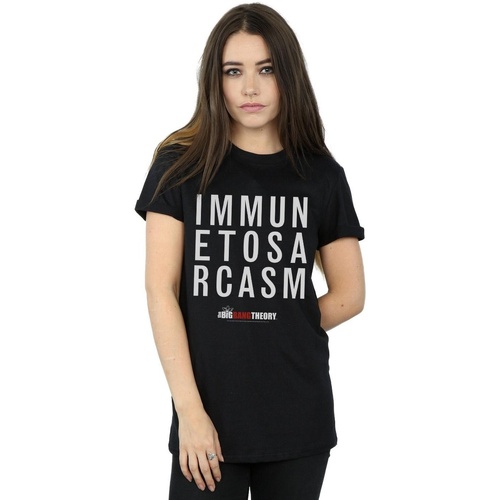 Abbigliamento Donna T-shirts a maniche lunghe The Big Bang Theory Immune To Sarcasm Nero