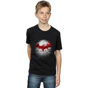 Abbigliamento Bambino T-shirt maniche corte Dc Comics Batman Logo Wall Nero