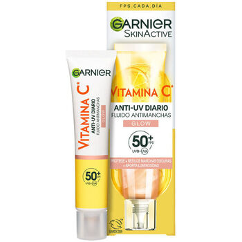Bellezza Donna Trattamento mirato Garnier Skinactive Vitamina C Fluido Antimacchie Spf50+ glow 