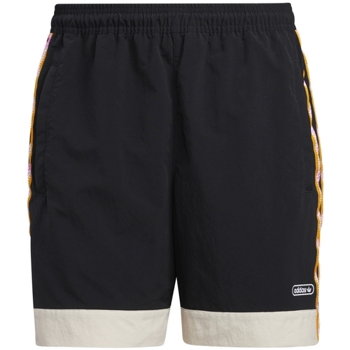 Abbigliamento Uomo Shorts / Bermuda adidas Originals GN3897 Nero