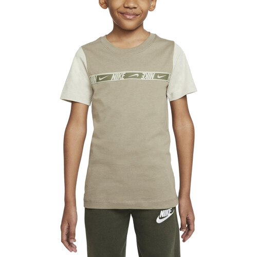 Abbigliamento Bambino T-shirt maniche corte Nike DQ5102 Verde
