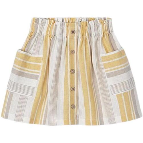 Abbigliamento Bambina Shorts / Bermuda Mayoral  Giallo