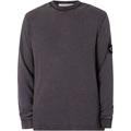 Image of T-shirt Calvin Klein Jeans T-shirt a maniche lunghe con stemma lavato
