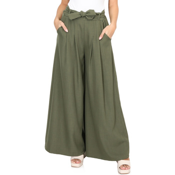 Abbigliamento Donna Pantaloni morbidi / Pantaloni alla zuava La Modeuse 70792_P165680 Verde