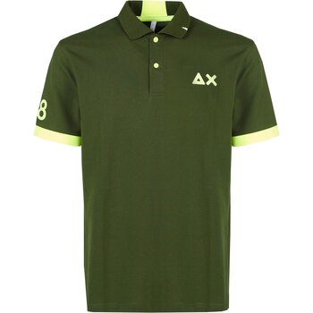 Abbigliamento Uomo T-shirt & Polo Sun68 A34122 37 Verde scuro
