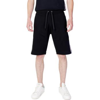 Abbigliamento Uomo Shorts / Bermuda Moschino V1A6885 4409 Nero