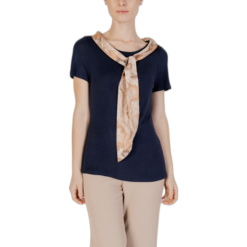 Abbigliamento Donna T-shirt maniche corte Alviero Martini D 0722 JV36 Blu