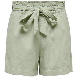 Abbigliamento Donna Shorts / Bermuda JDY 15225921 Verde