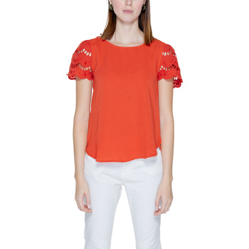 Abbigliamento Donna T-shirt maniche corte Jacqueline De Yong Jdyhannah S/S Lace Wvn 15312609 Rosso