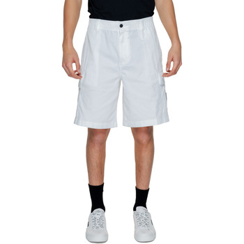 Abbigliamento Uomo Shorts / Bermuda Calvin Klein Jeans CARGO J30J325140 Bianco