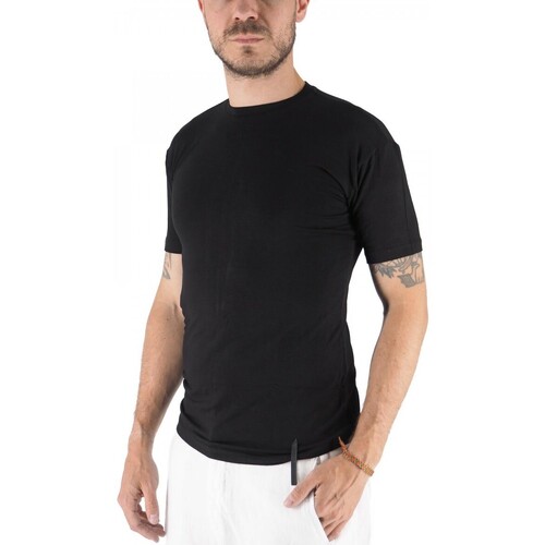Abbigliamento Uomo T-shirt & Polo Never Enough T-Shirt In Viscosa Nero
